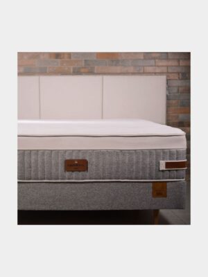 Cama box + colchão Simmons Legacy